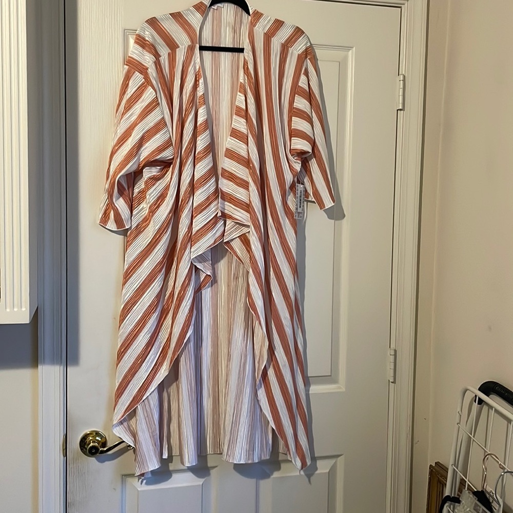 NWT LuLaRoe M Shirley Kimono White with Copper Stripes - Picture 1 of 3